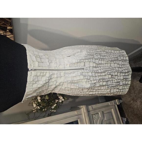 American Eagle Strapless A-Line Dress in Cream with Texture - Picture 5 of 10